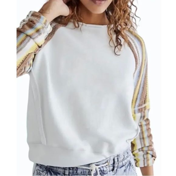 NWT WE THE Free People Size Medium Lake Tahoe Sweatshirt size S
Retail $138 - Picture 10 of 10